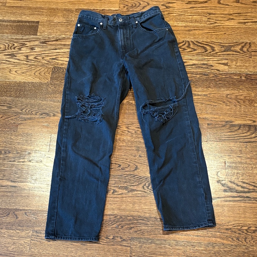 Levi’s women’s ripped Black Jeans